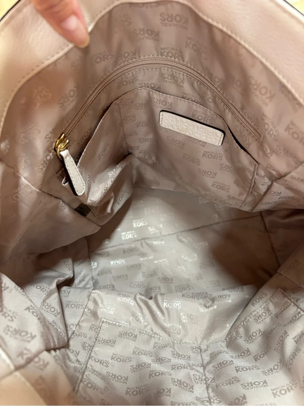Michael Kors White Pebbled Leather Shoulder Tote with Gold Chain Detail